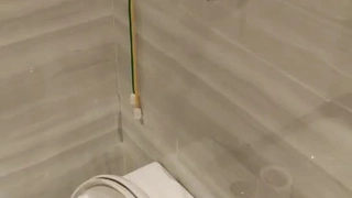 隐藏的摄像头捕捉到户外场景中的青少年性爱