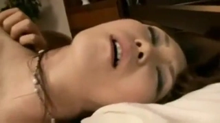 豁已婚大奶丰满少妇口爆加乳交