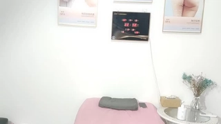 成人店老娘被客户硬上